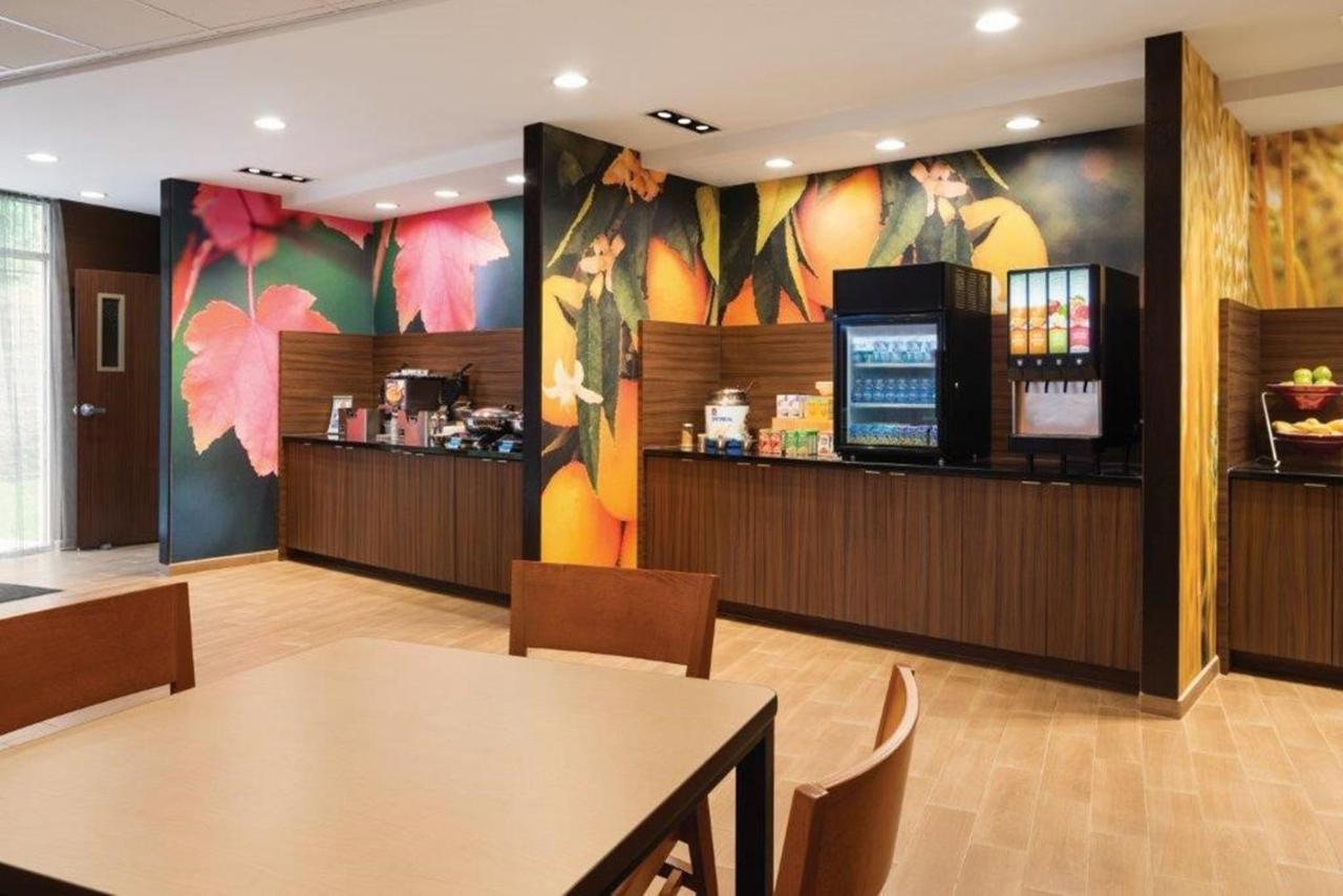 Hotel Fairfield & By Marriott